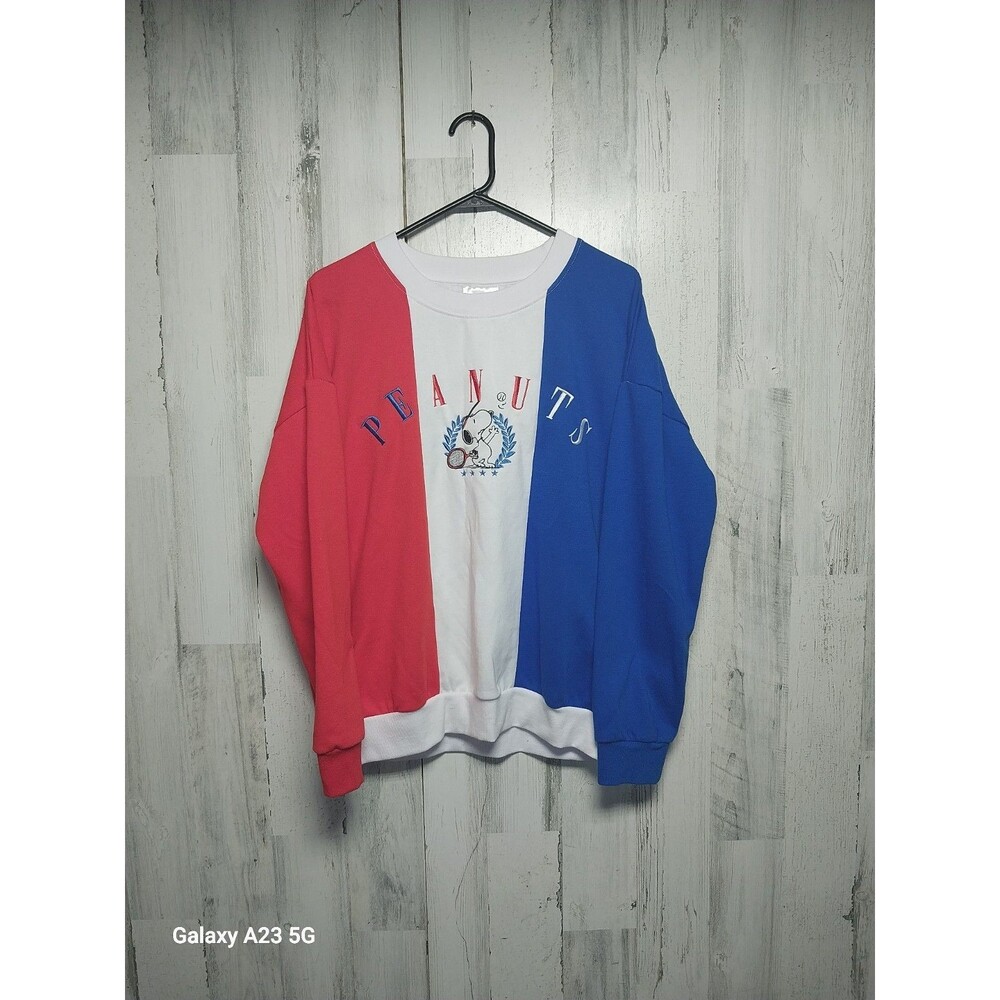 Peanuts Junior's Crew Neck Long Sleeve Sweatshirt, Multicolor Size Large